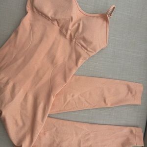 Jumpsuit for any occasion perfect and compliments your body!